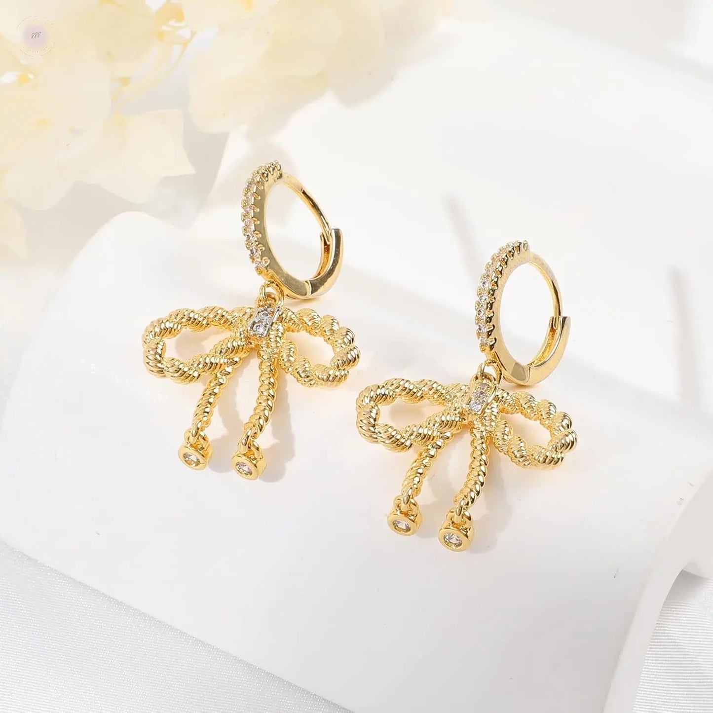 Dangle Gold Bow Earrings for Women 14K Gold Plated Spiral Twisted Bow Knot Huggie Hoop Earrings Elegant Bow Tie Ribbon Earrings Cubic Zirconia Hoop Bowknot Earrings Trendy Party Jewelry Gift for Women